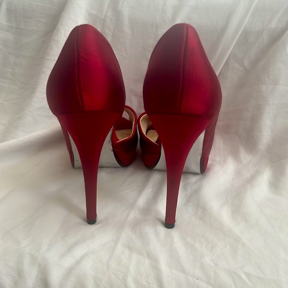 E! Live from the Red Carpet - Picture 3 of 4